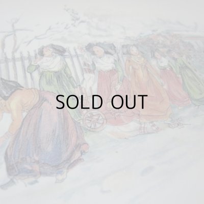 オーバル皿のイラストは雪合戦。