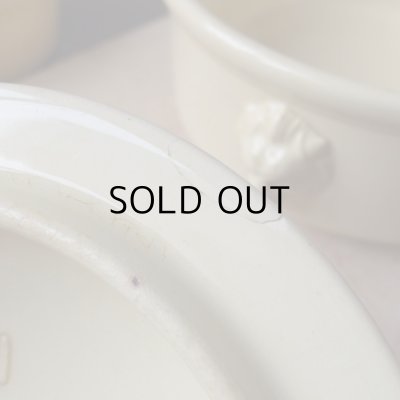 フタの裏の修復とみられる部分です。