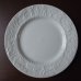 画像1: イギリスアンティーク  白いレリーフ皿 (1)