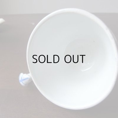 画像4: クレイユモントローのレリーフカップ  アンティーク