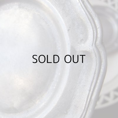 画像4: ピューターの花リムミニトレイ2枚セット  アンティーク