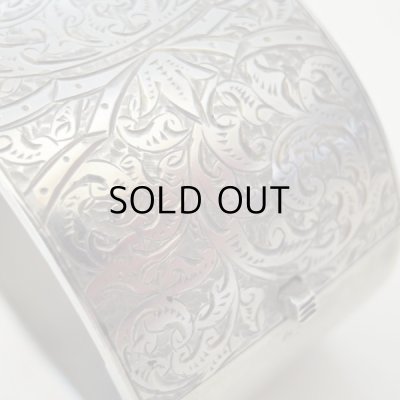 手彫りの美しさ