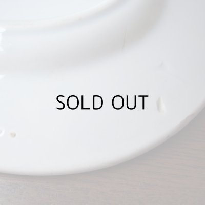 窯キズ、釉薬がかかった凹み