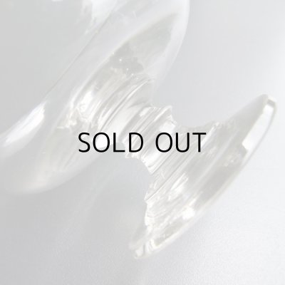 画像8: 手吹きガラスの脚付コンフィチュールグラス 「C」　フランスアンティーク 