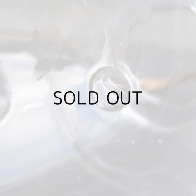 ゆらゆらガラス