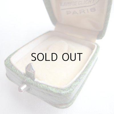 パチンと閉まります