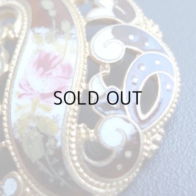 全てに施された極小のミルうちが見事です！