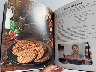 The Walking Dead：The Official Cookbook and Survival Guide