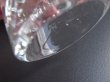 リム近くにほんの少しガラスの出っ張りがございます