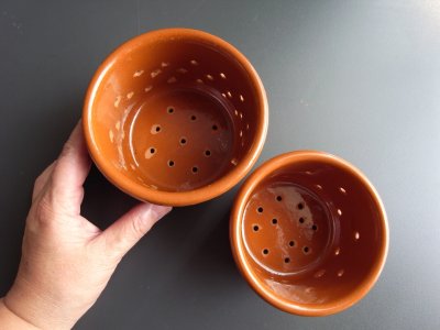 画像1: 南仏陶器  穴あきポット2個セット