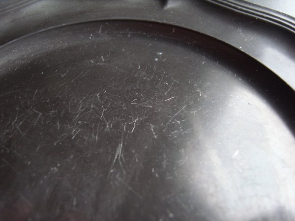 画像9: キリリとしたピューターの花リム皿　フランスアンティーク (9)