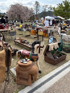 4月16日、平安蚤の市へ行ってきました。
