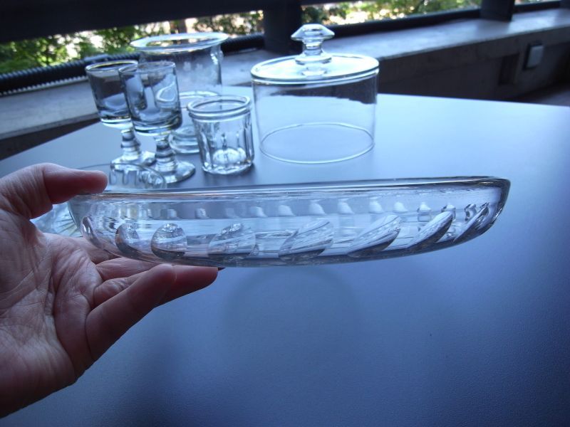 大正ガラス 大皿と小皿 2枚組 アンティーク - テーブルB
